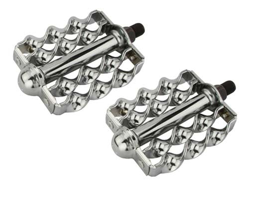 Double Flat Twisted Pedals Chrome.