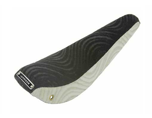 16" Banana Saddle Velour Black/White.